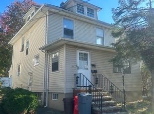209 Walnut St, Roselle Park, NJ 07204