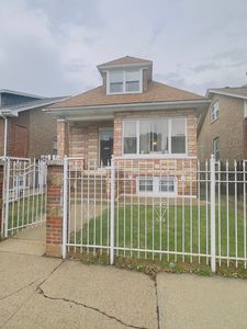 2247 N Laramie Ave, Chicago, IL, 60639