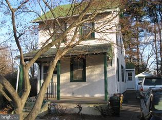 235 Callanan Ave, Bryn Mawr, PA 19010