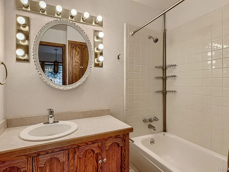 1004 S Arbutus St #1004 — Photo 7