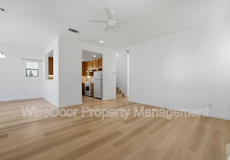 1087 Waterfall Way — Photo 13