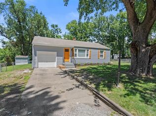 8100 E 66th Ter, Kansas City, MO 64133