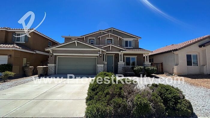 1st image of 13141 La Crescenta Ave