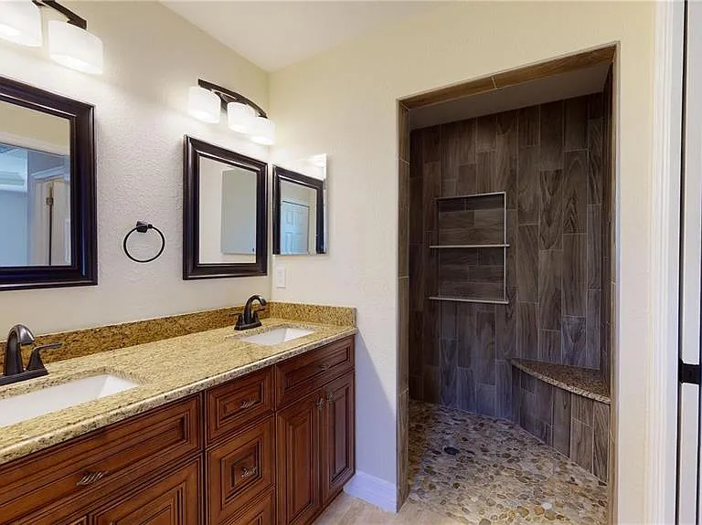 4851 Kennett St — Photo 51