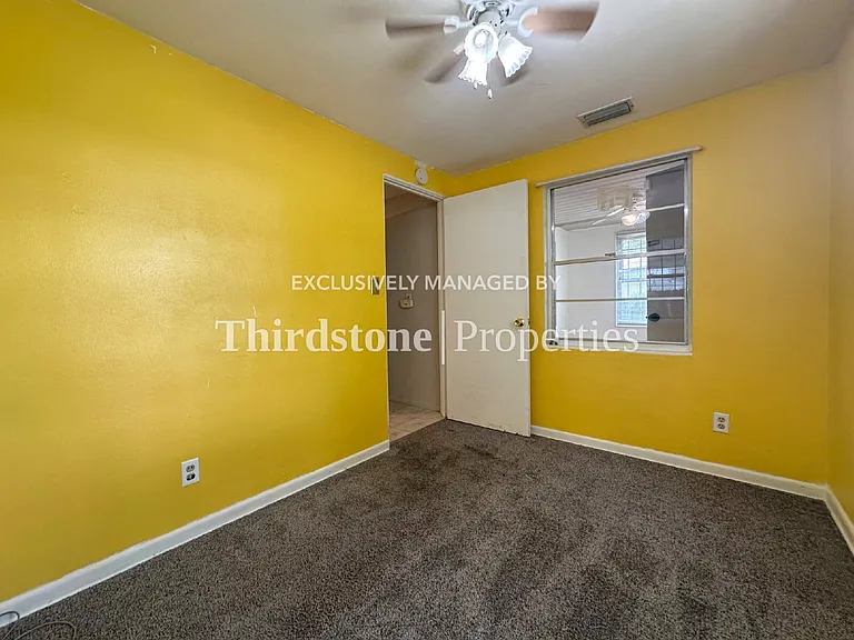 3317 Jones St — Photo 15