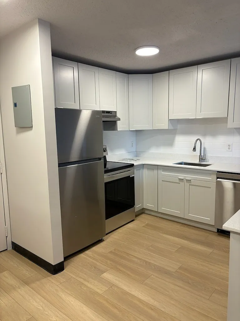 Lincoln Manor — Photo 1
