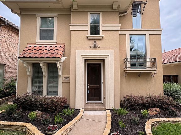 2nd image of 751 Laguna