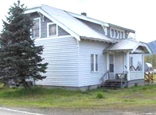 227 W Sunny Sands Rd, Cathlamet, WA 98612