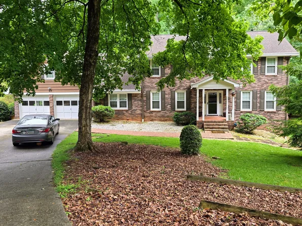 90 Martin Point Ct, Roswell, GA 30076
