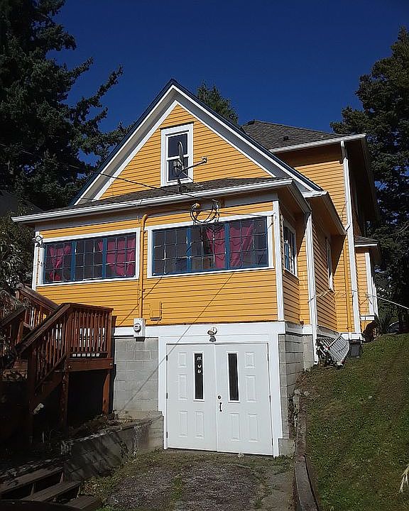 2nd image of 1421 Franklin St