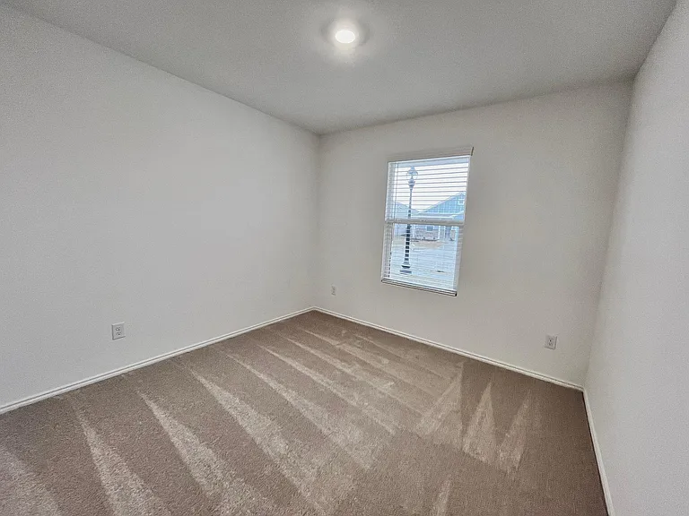 411 Ashbrook Way — Photo 12