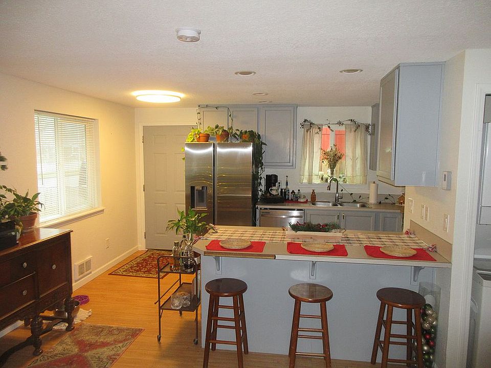 2421 NW 3rd Ave, Hillsboro, OR 97124 Zillow