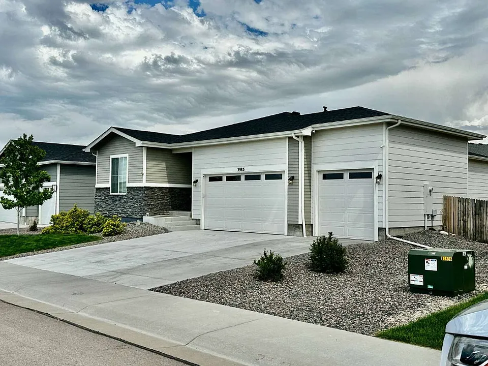 3983 Castle Vista Dr