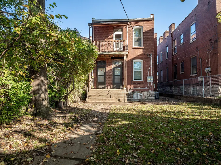 2310 Russell Blvd #A — Photo 20