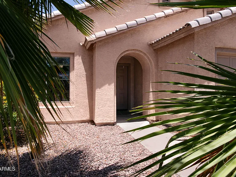 7316 W Cordes Rd — Photo 2