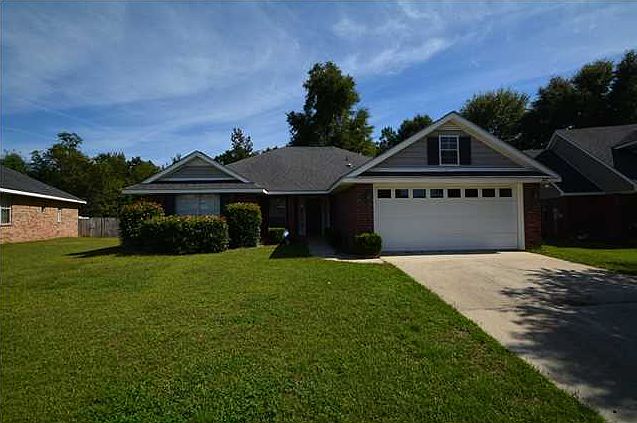 1st image of 2611 Rosebud Dr E