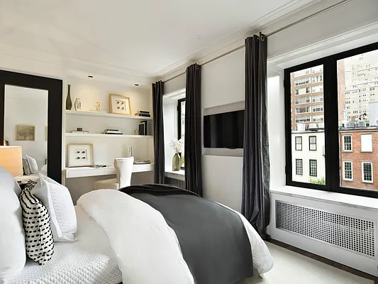 Sold by Sotheby's International Realty | media 9