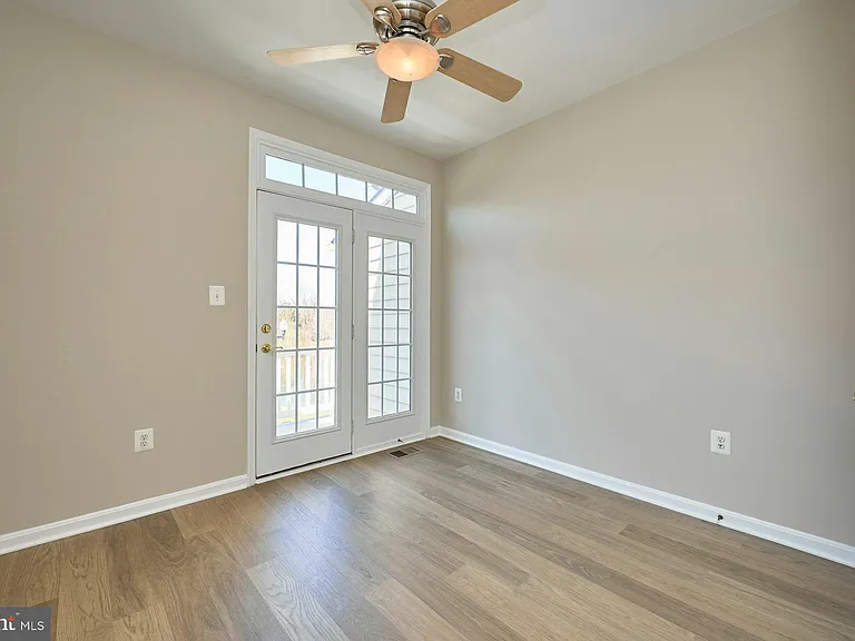 7166 Little Thames Dr — Photo 27