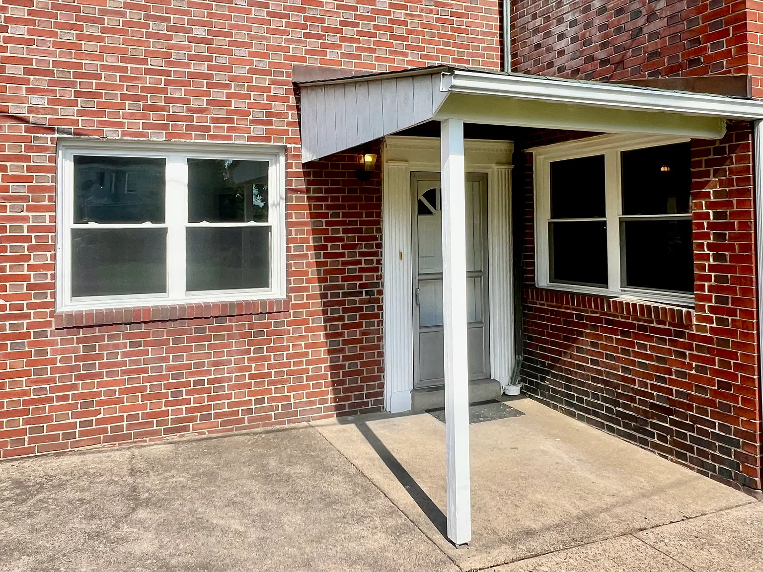 2 bed, 1200 sqft, $1,450 — Photo 3