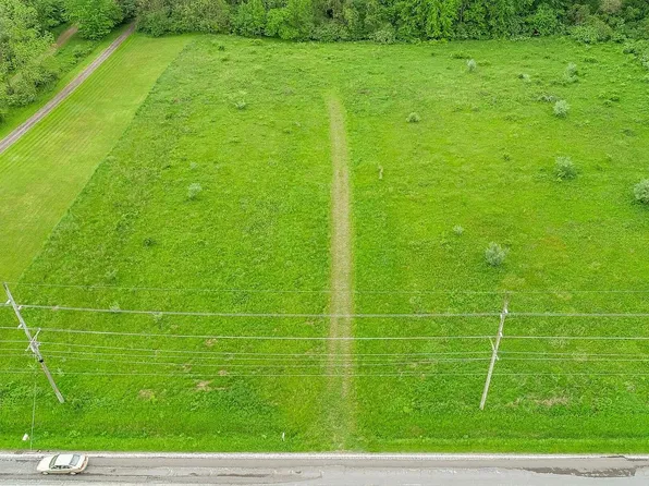 4044 E Shawnee Rd, Berrien Springs, MI 49103