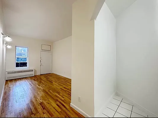 Rented by City Connections Realty | media 12