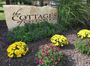 1108 Devonshire Ter, Greenwood, MO 64034
