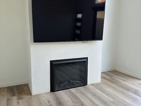 4th image of 665 Del Parque Dr Unit E