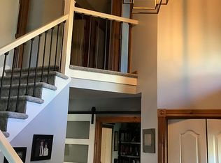 21 Pine Ridge Dr, Morrisonville, NY 12962