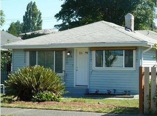 8648 17th Ave SW, Seattle, WA 98106