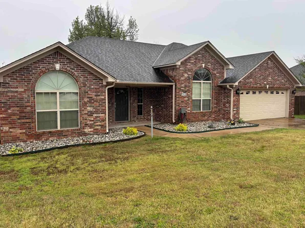 313 Grant Dr, Bryant, AR 72022