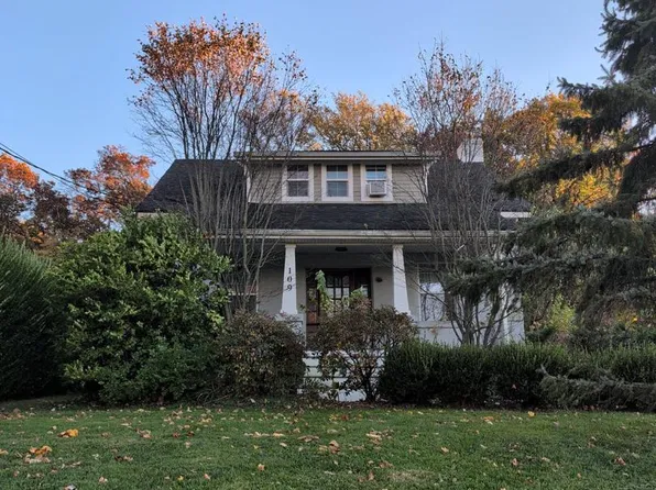 109 S Chestnut St, Elverson, PA 19520