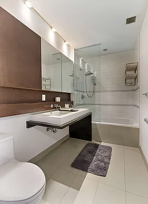 Sold by Avenues Real Estate | media 10