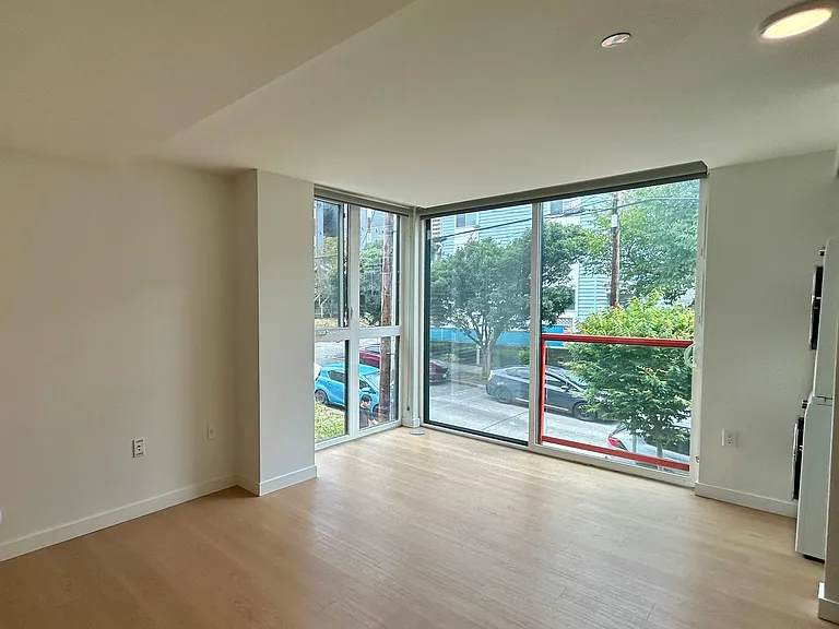 Sora Apartments — Photo 11