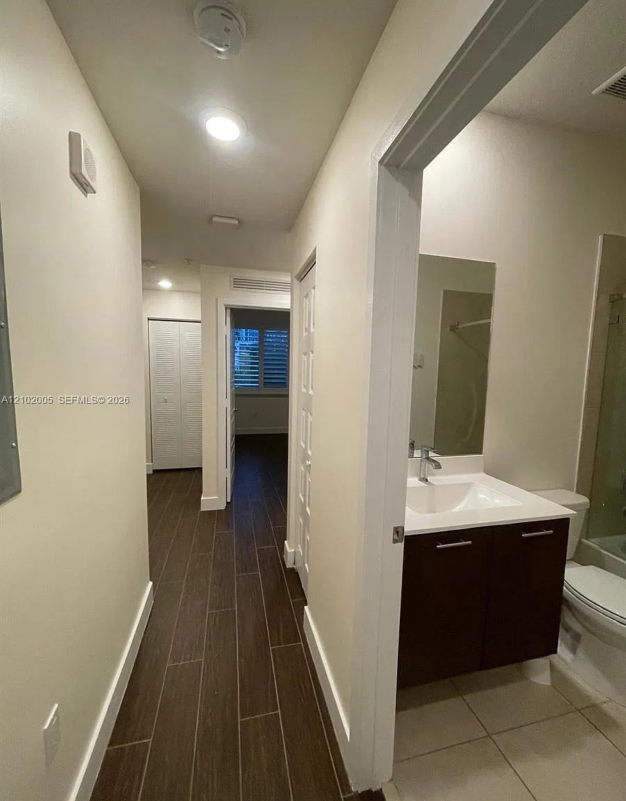 Urbana At The Residences — Photo 4
