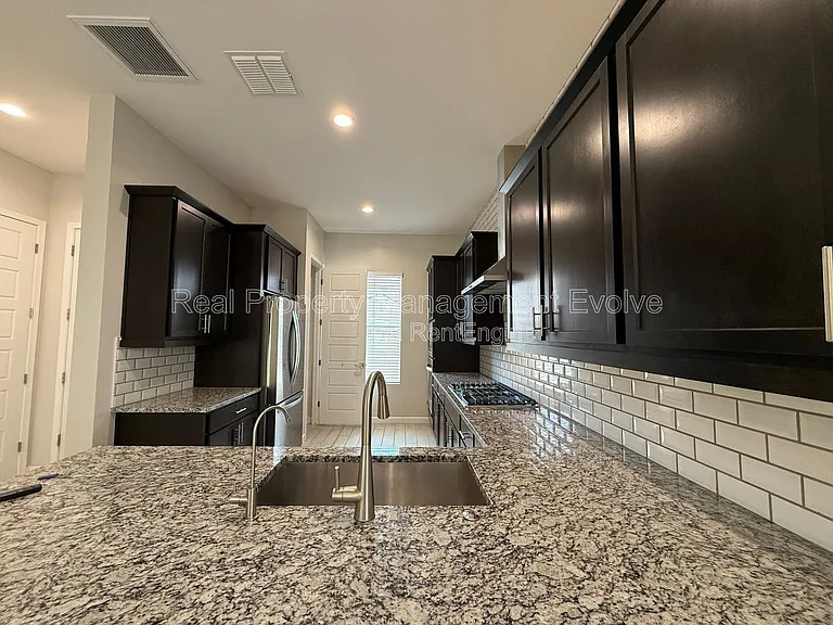 5118 E Anderson Dr — Photo 7