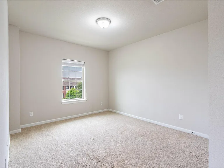 1113 Peacock Blvd — Photo 31