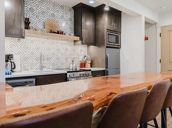 18575 SW Century Dr #2123/2124, Bend, OR 97702