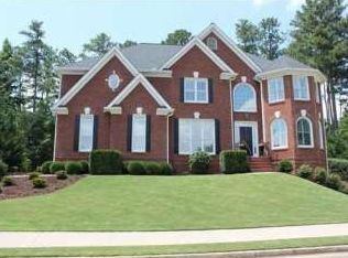 820 Forest Path Ln, Alpharetta, GA 30022