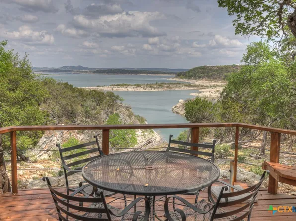 3187 Lakeview Dr, Canyon Lake, TX 78133