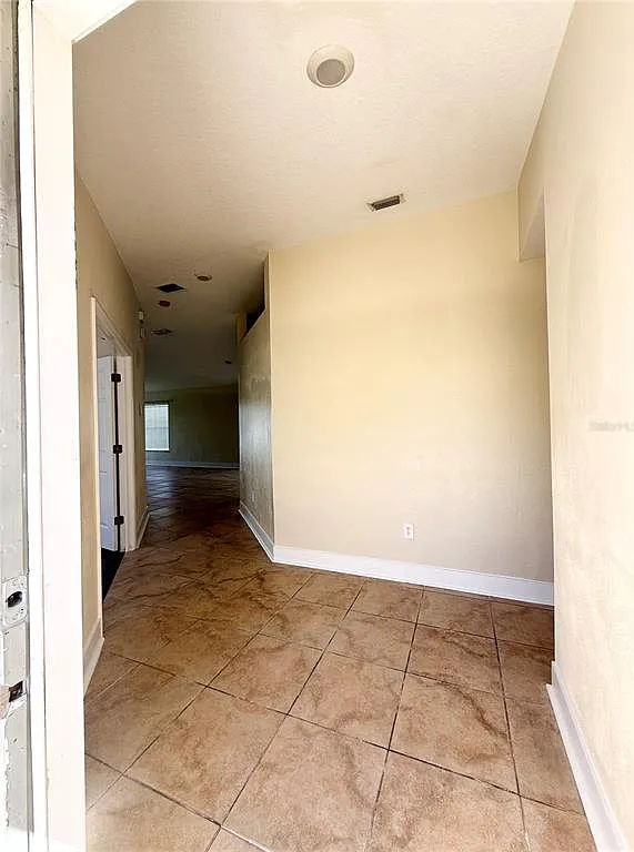 3 bed, 2.0 bath, 1482 sqft, $1,850 — Photo 2
