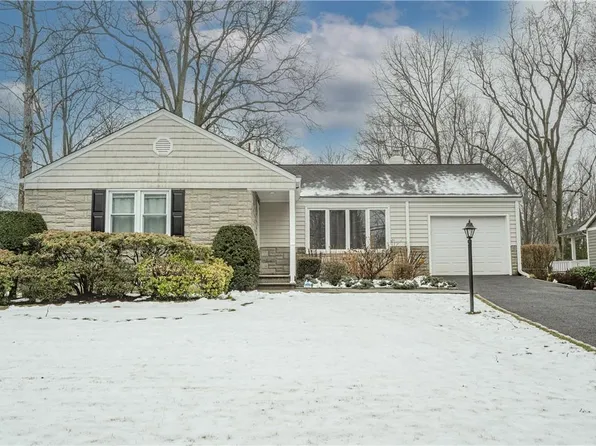 81 Daisy Farms Drive, New Rochelle, NY 10804
