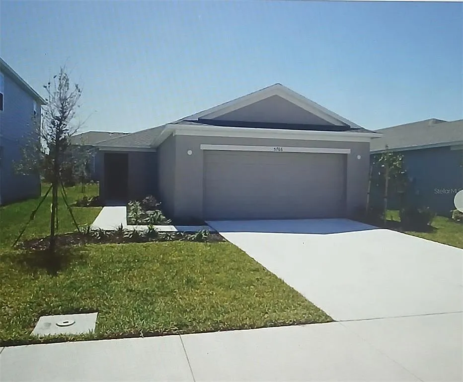 3 bed, 2.0 bath, 1454 sqft, $2,350 — Photo 1