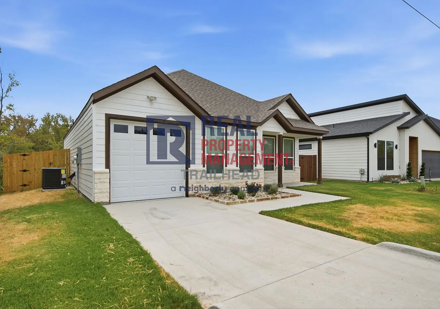 Modern 3-Bedroom Home Near Lake Granbury — Photo 2