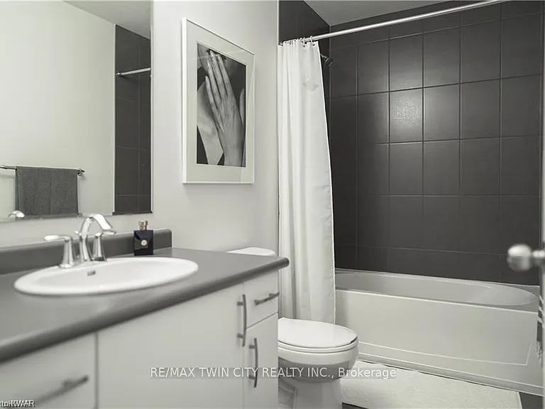 76 Meadowridge St — Photo 25