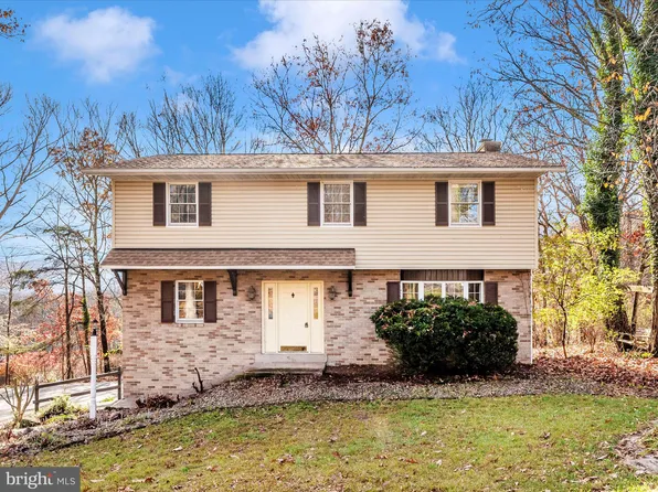 14802 Woods Edge Ct SW, Cresaptown, MD 21502