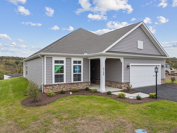 2nd image of 4268 Hawthorn Dr