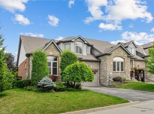 24 Knack Ln, Cambridge, ON N1R 8P7