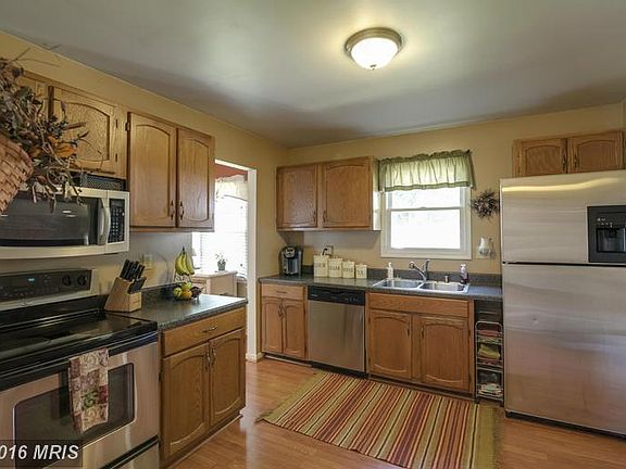Stainless appliances,modern counter tops 