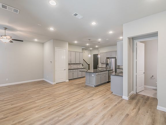 5th image of 17736 Coralberry Dr