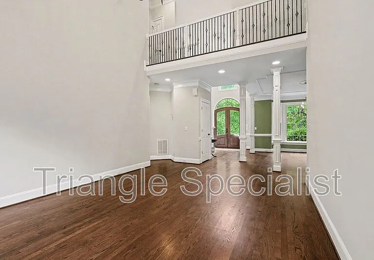 6121 Carlyle Dr — Photo 16